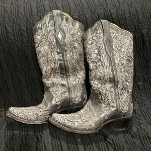 Grey Corral Size 9 Floral Inlay Boots